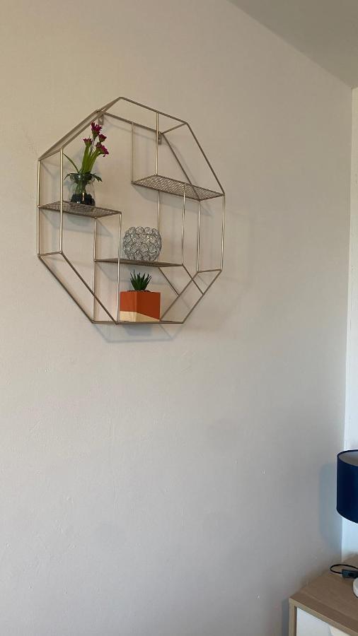 Bv Cosy Studio Eleven At Deighton Huddersfield Apartment ภายนอก รูปภาพ